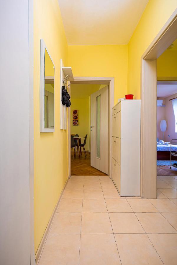 The Cozy Home 1-Bedroom In Central Пловдив Екстер'єр фото
